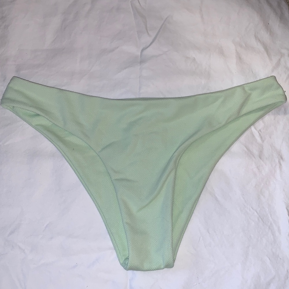 Green textured cheeky bikini bottoms